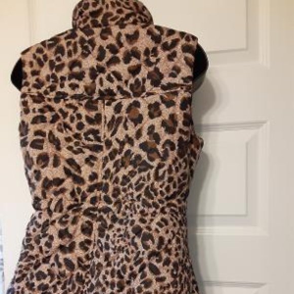 Chic Beige and Brown Animal Print Outerwear Vest - Picture 4 of 6